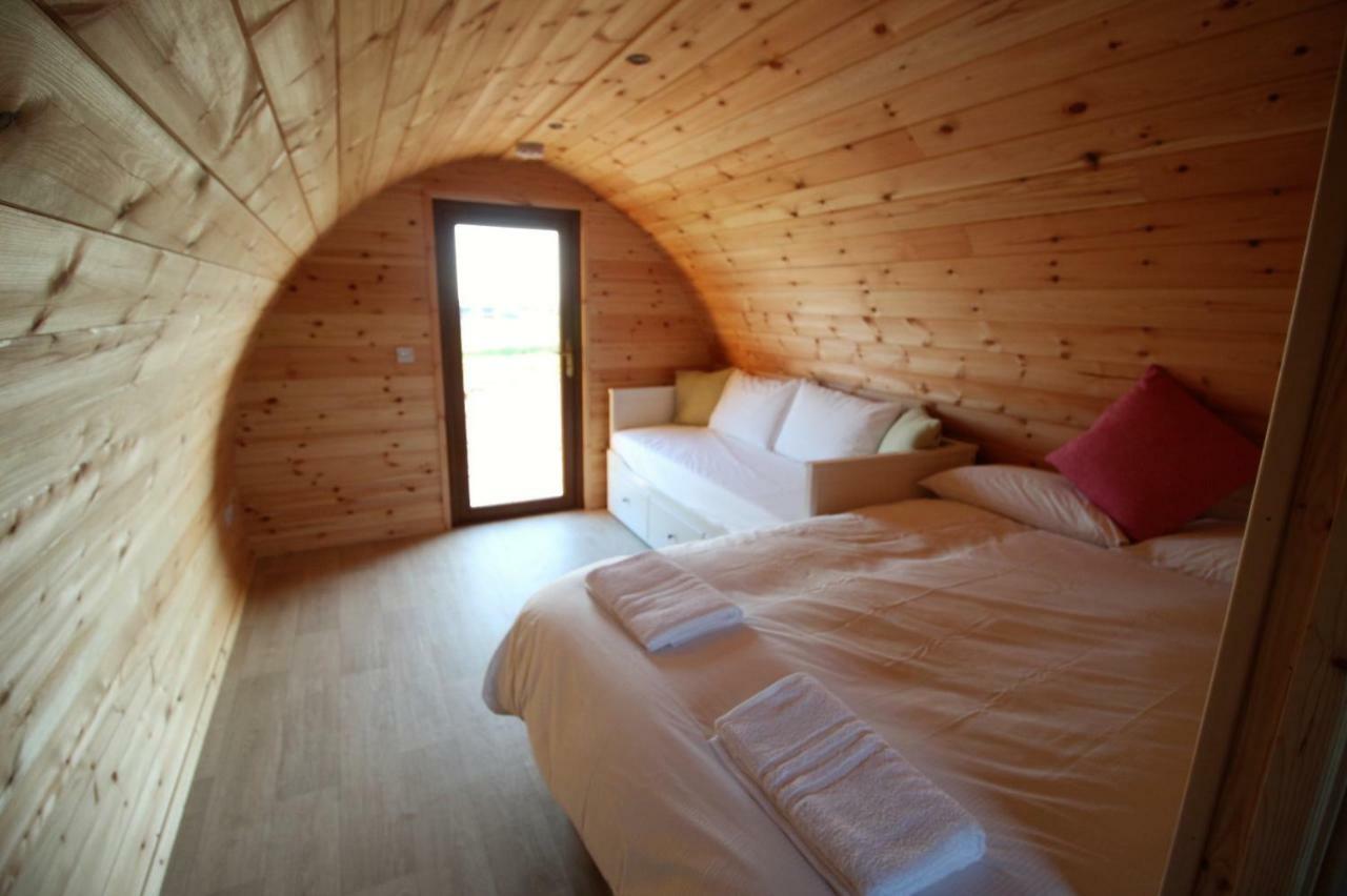 Geraghtys Farmyard Pods Hotel Belmullet Exterior photo